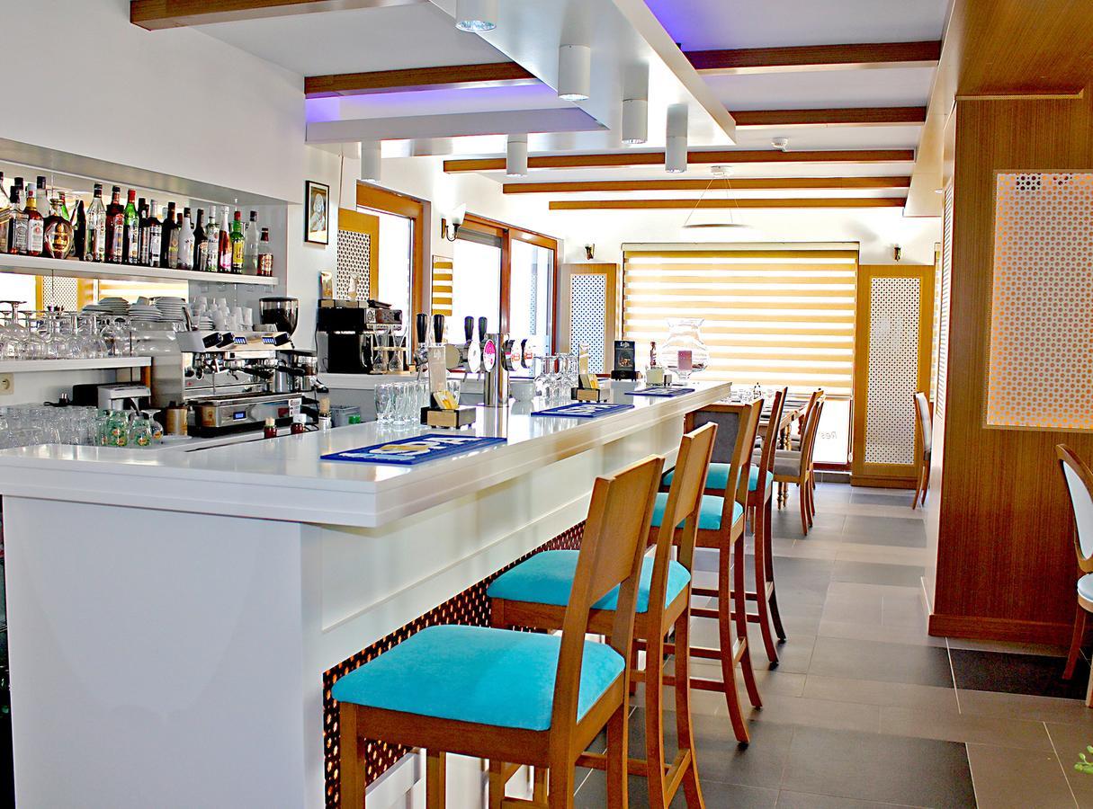 Fly Inn Hotel Lounge Machelen Eksteriør billede